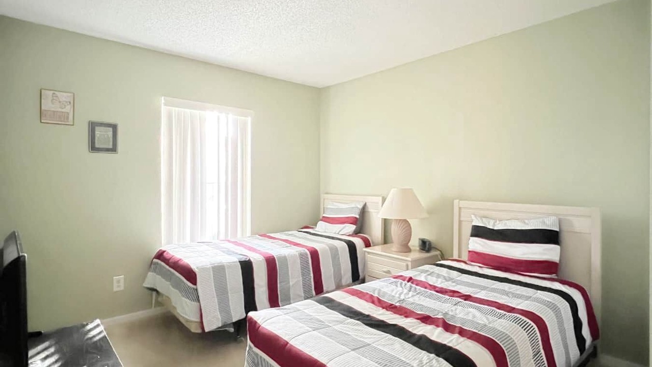 Photo of Bedroom in Lake Davenport Estates