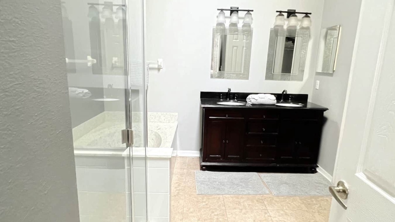 Photo of Bathroom in Lake Davenport Estates