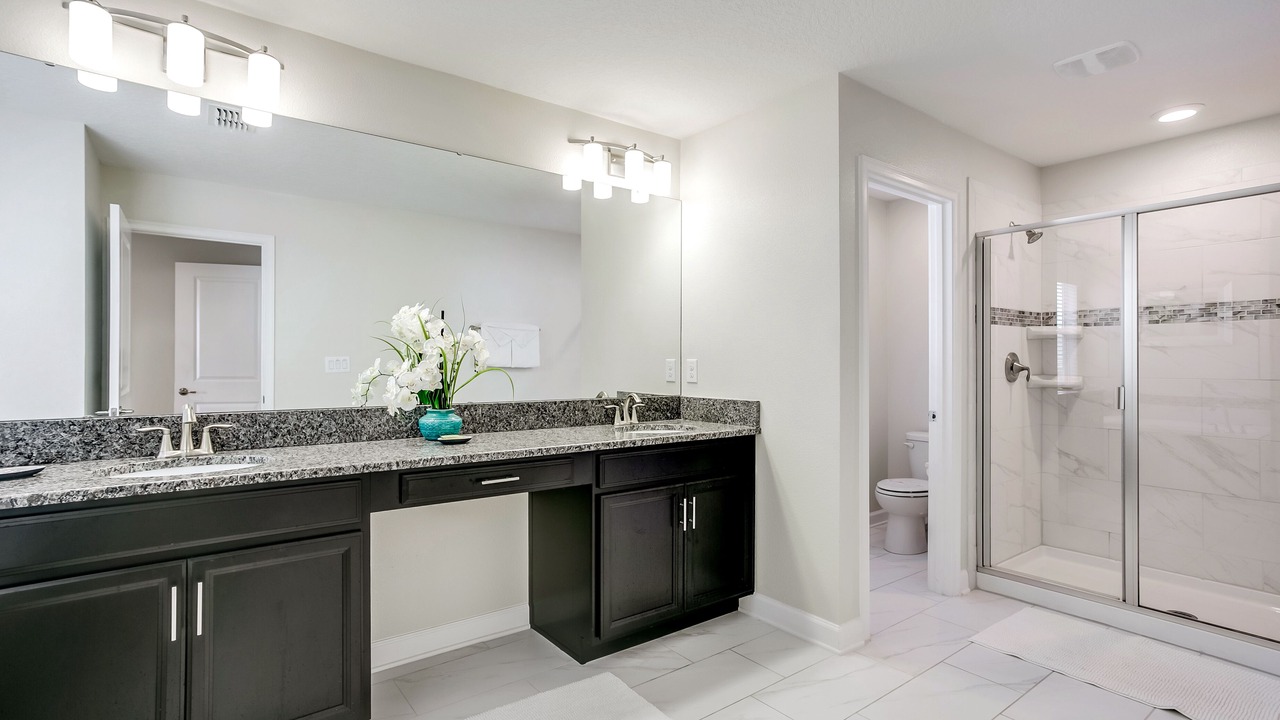 Photo of Bathroom in Davenport