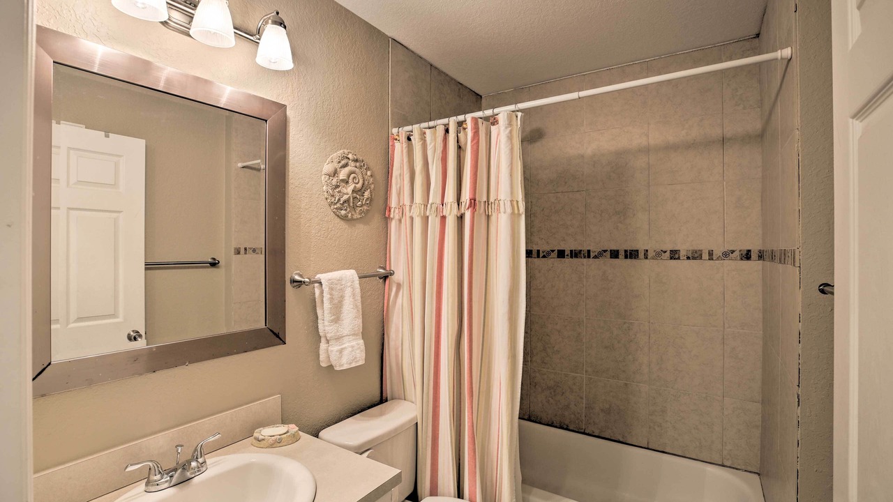 Photo of Bathroom in Diplomat