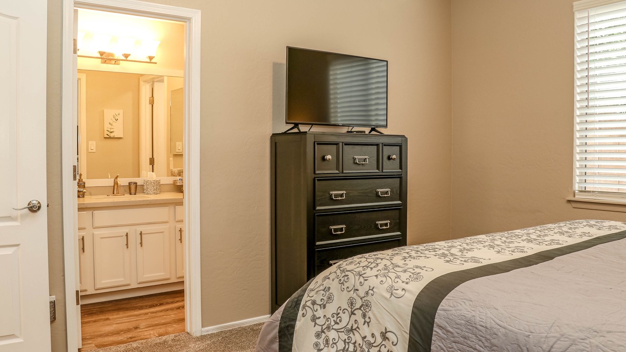 Photo of Bedroom in Val Vista Lakes