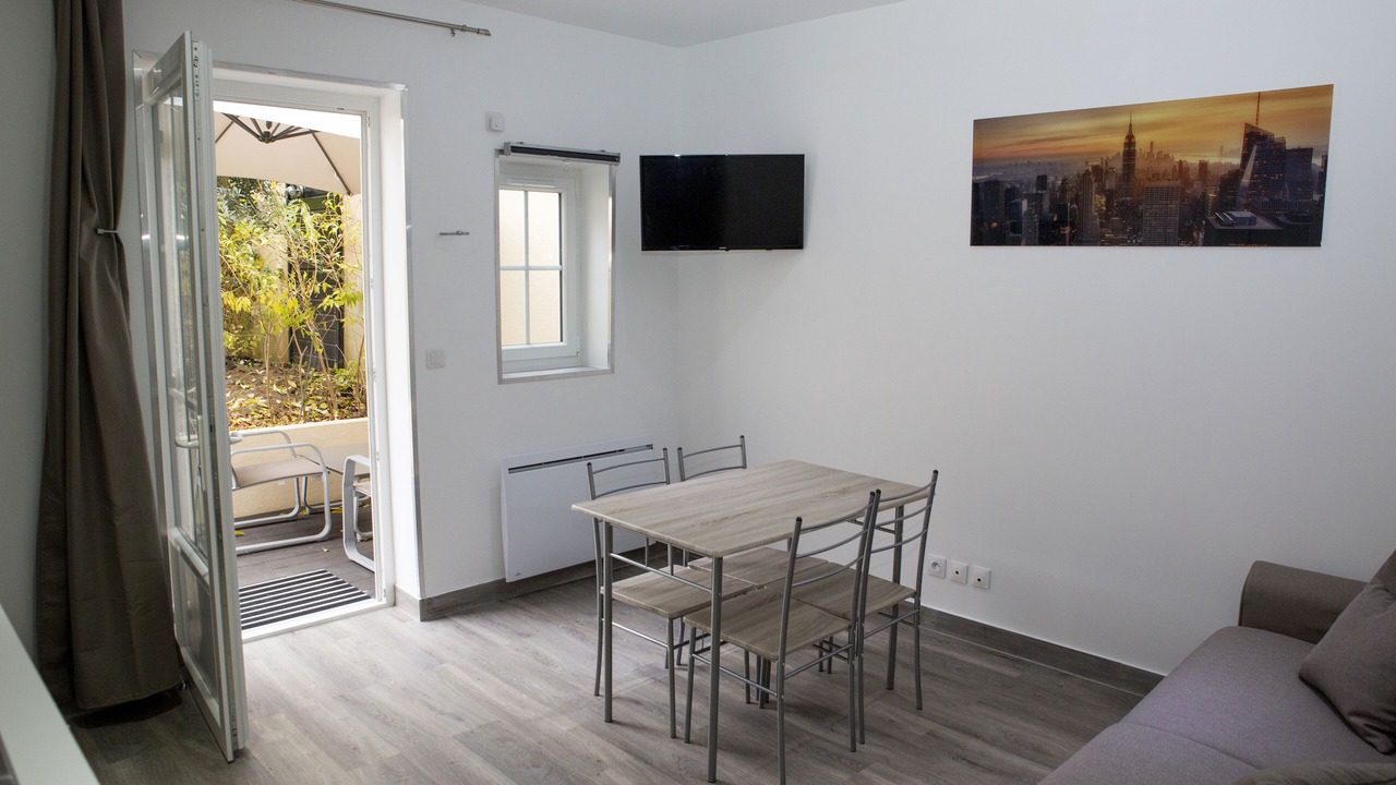 Photo of Livingroom in Villejuif