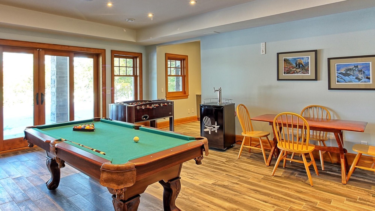 Photo of Bedroom in Muskoka Lakes