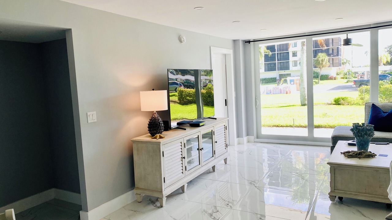 Photo of Bedroom in Vanderbilt Beach