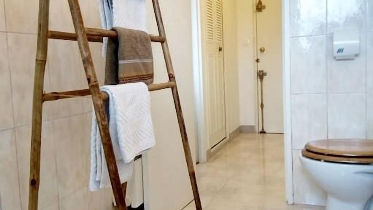 Photo of Bathroom in Saint-Denis