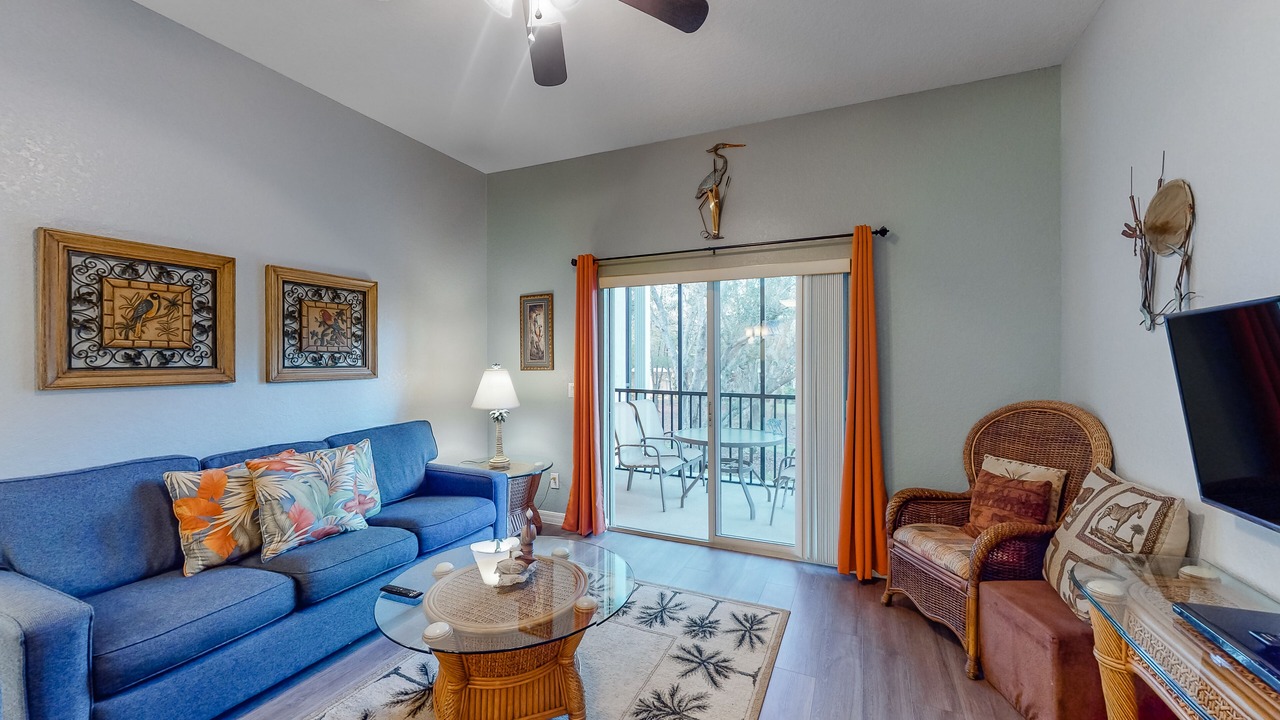 Photo of Livingroom in Bahama Bay