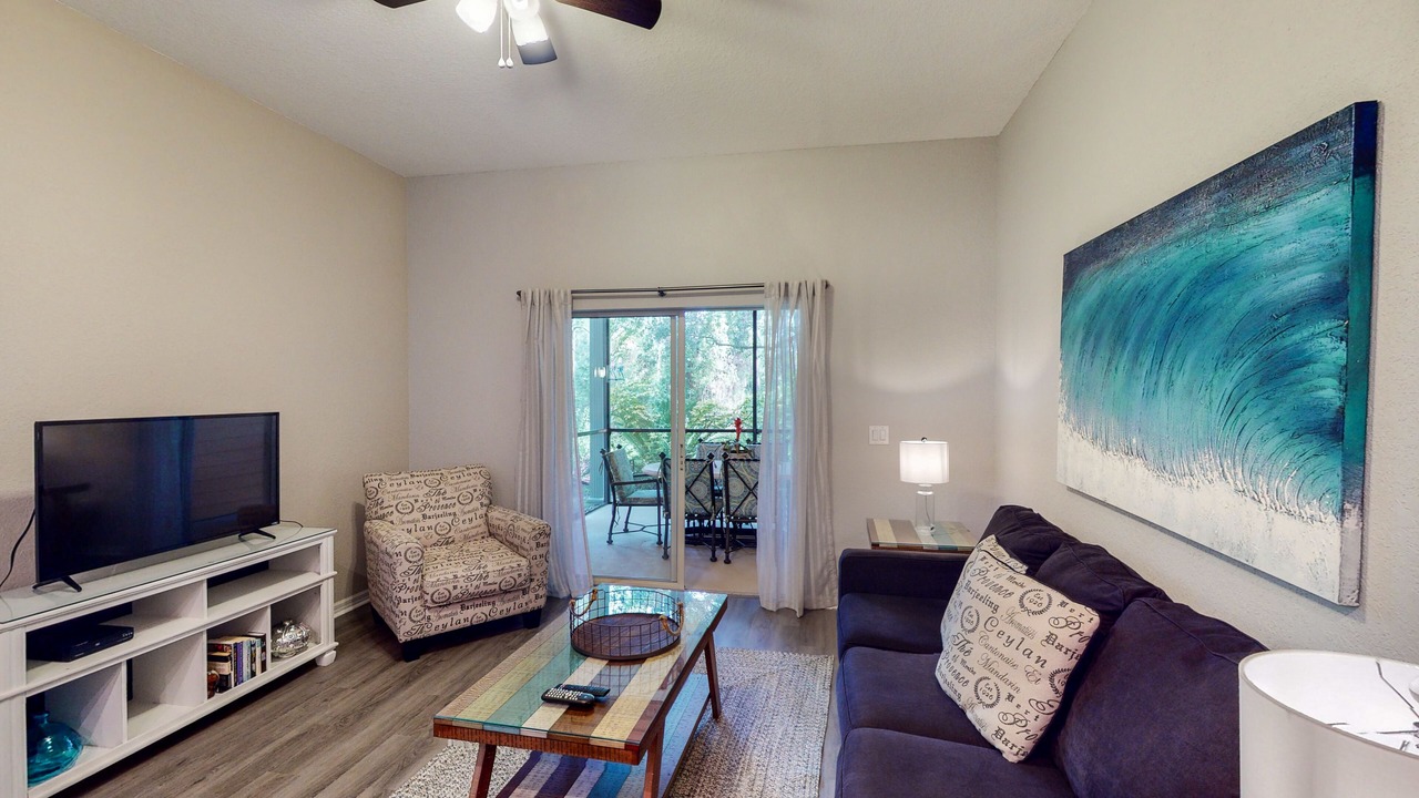 Photo of Livingroom in Bahama Bay