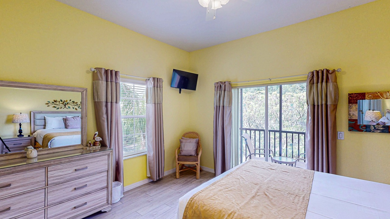 Photo of Bedroom in Bahama Bay