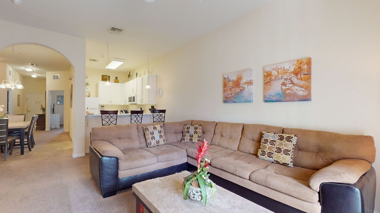 Photo of Livingroom in Bahama Bay