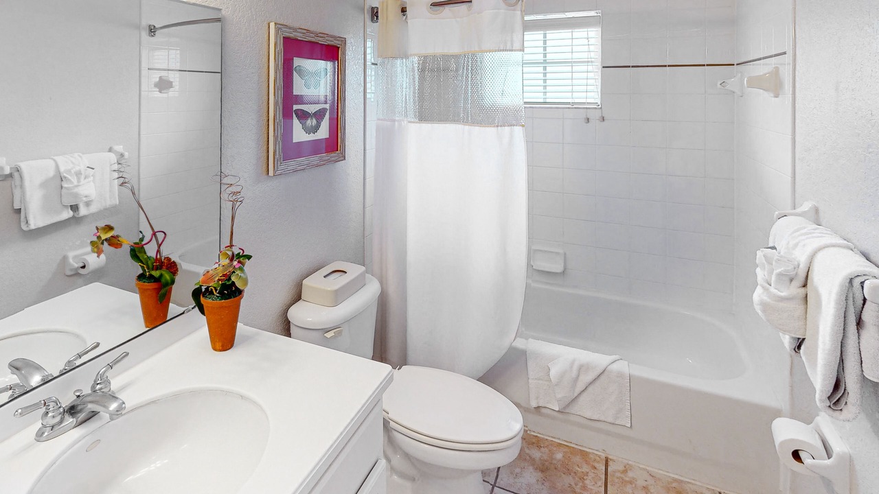 Photo of Bathroom in Bahama Bay