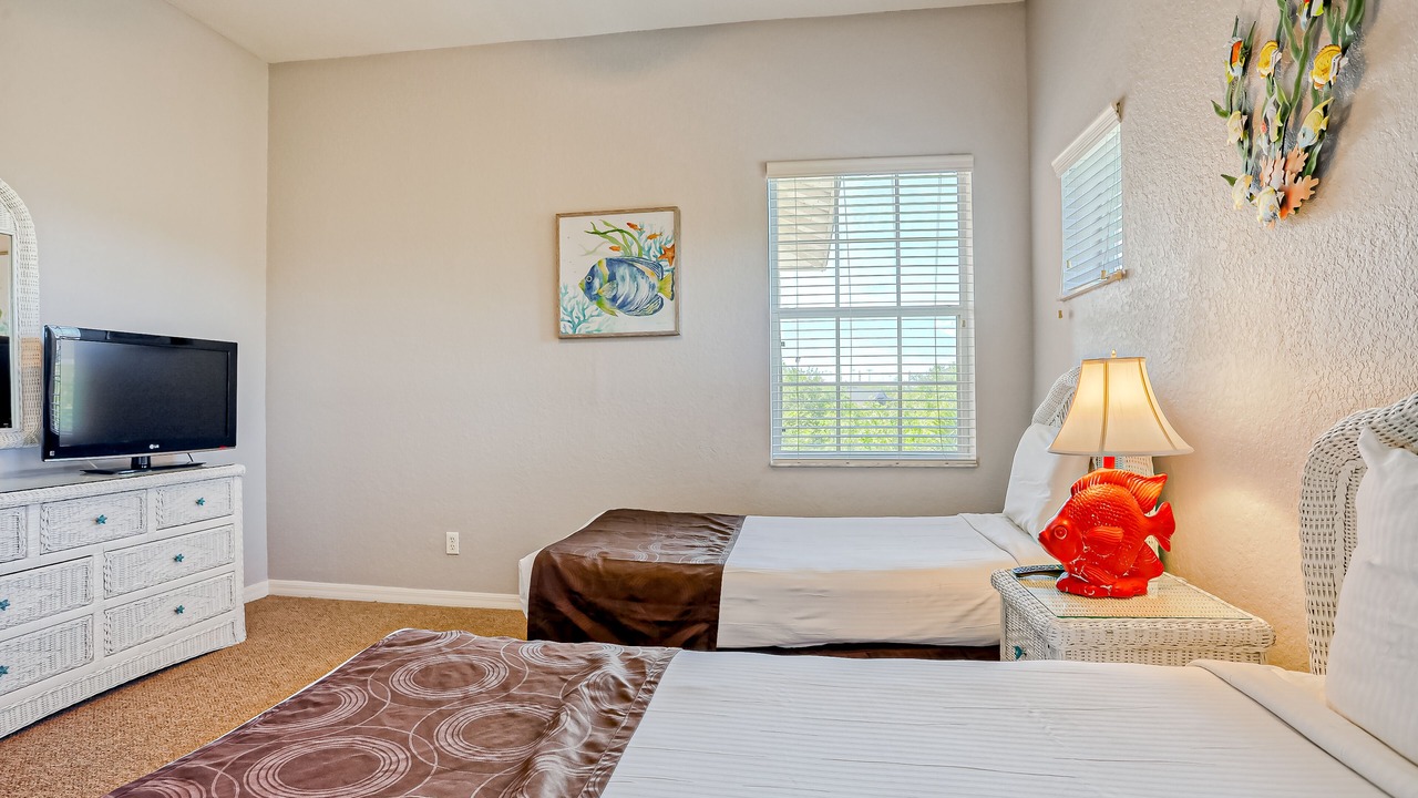 Photo of Bedroom in Bahama Bay