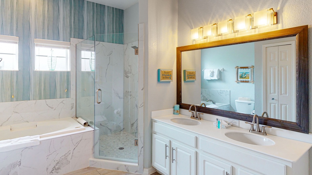 Photo of Bathroom in Bahama Bay
