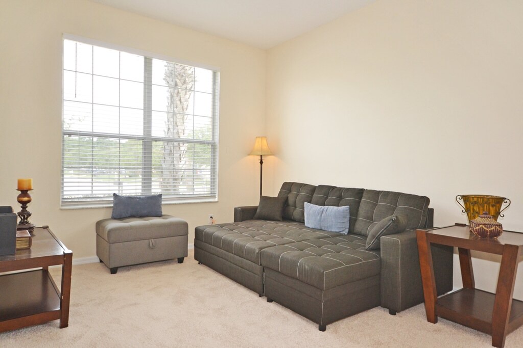 Photo of Livingroom in Seasons