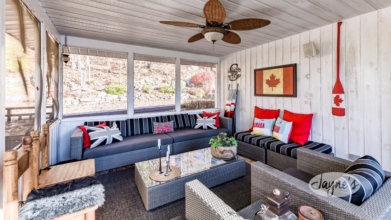 Photo of Bedroom in Rosseau