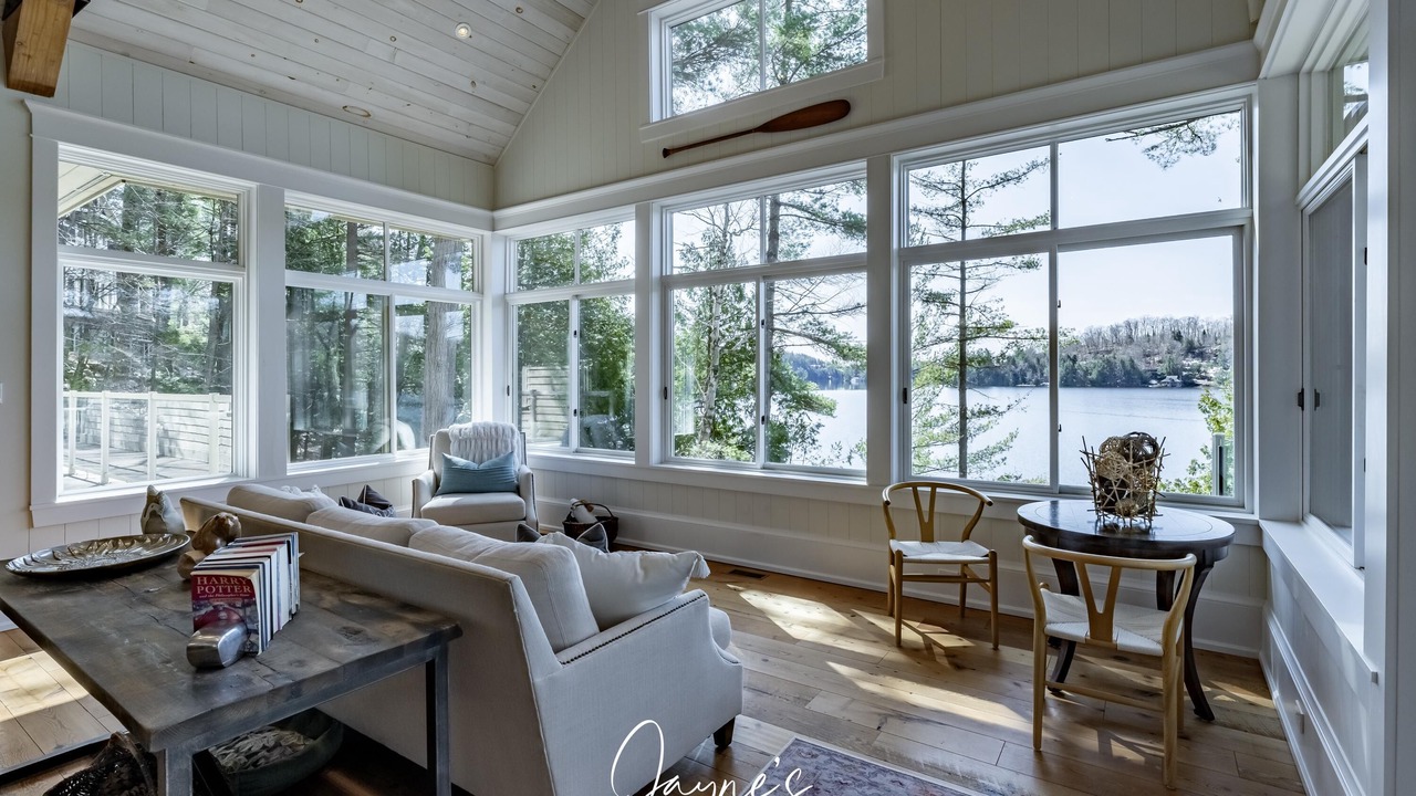 Photo of Bedroom in Rosseau