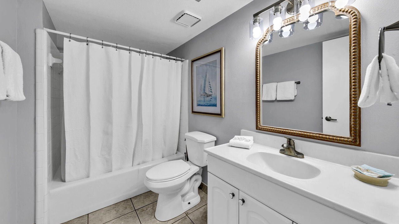 Photo of Bathroom in Fort Walton Beach - Destin
