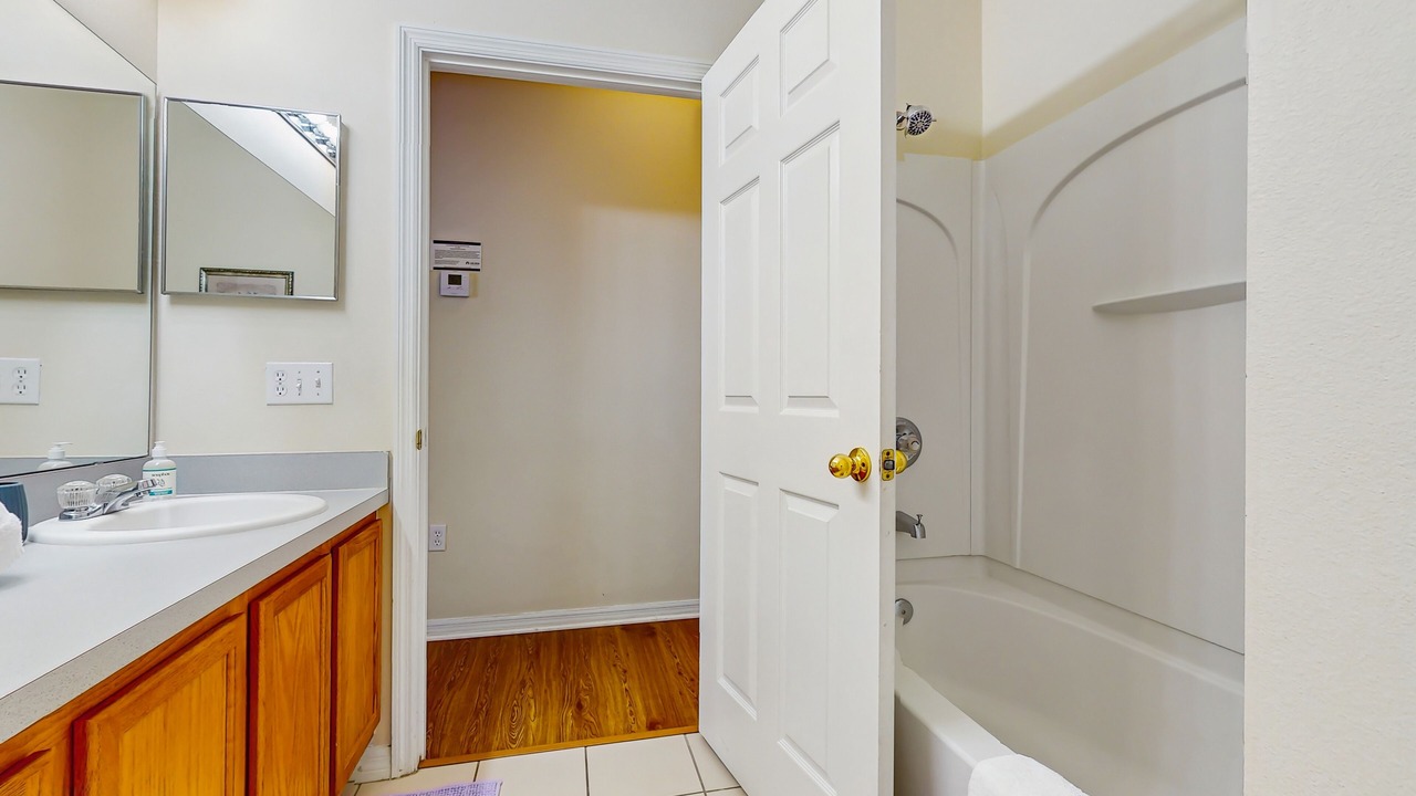 Photo of Bathroom in Windwood Bay