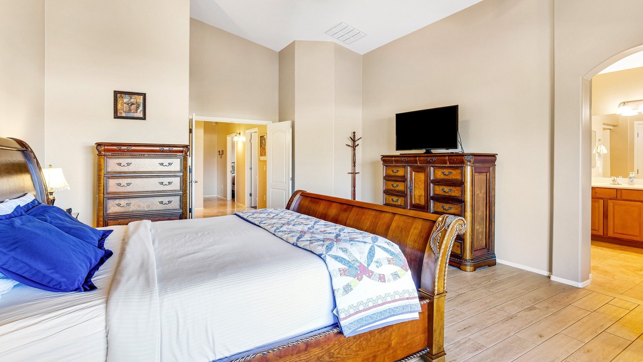 Photo of Bedroom in Tangerine Terrace