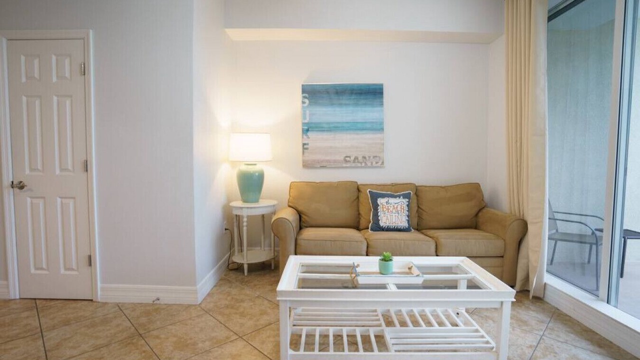 Photo of Livingroom in Ruskin