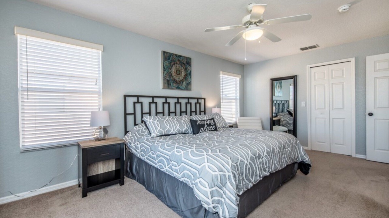 Photo of Bedroom in Regal Palms