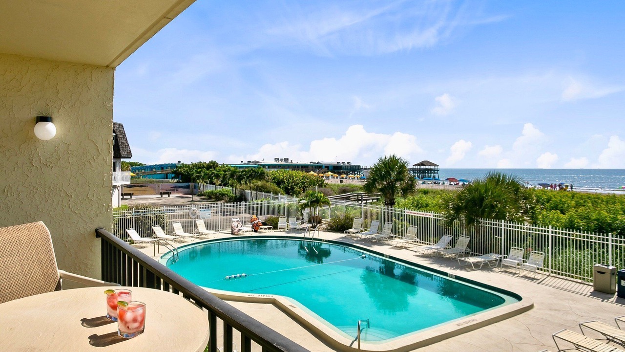 Photo of Patio Balcony in Avon By The Sea