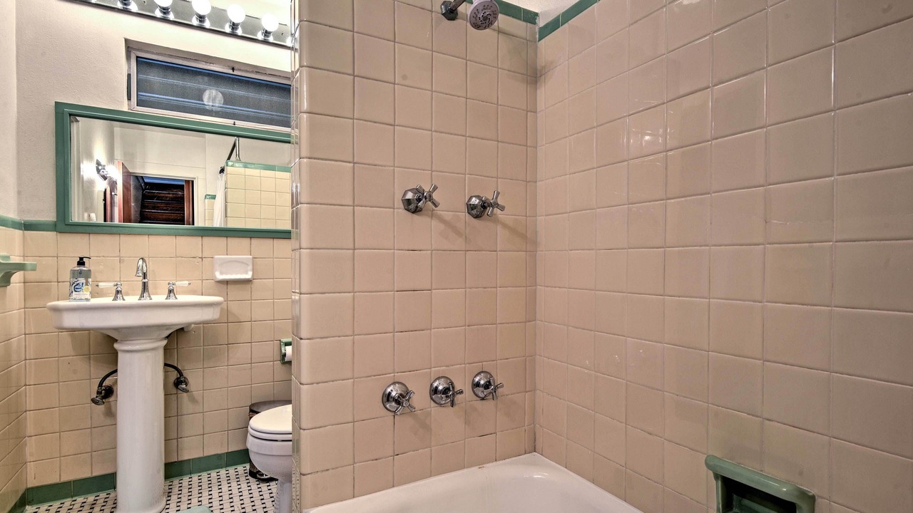 Photo of Bathroom in Lake Wales