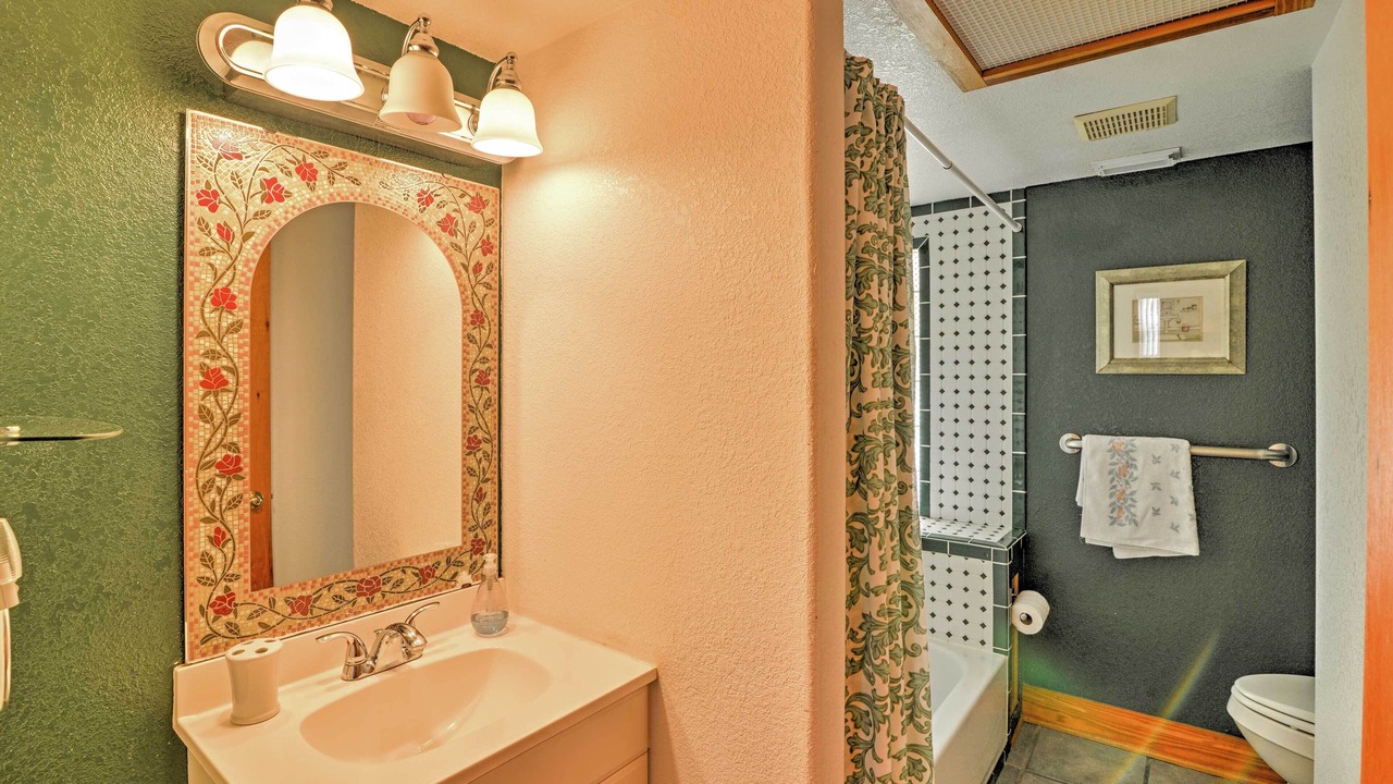 Photo of Bathroom in Swannanoa