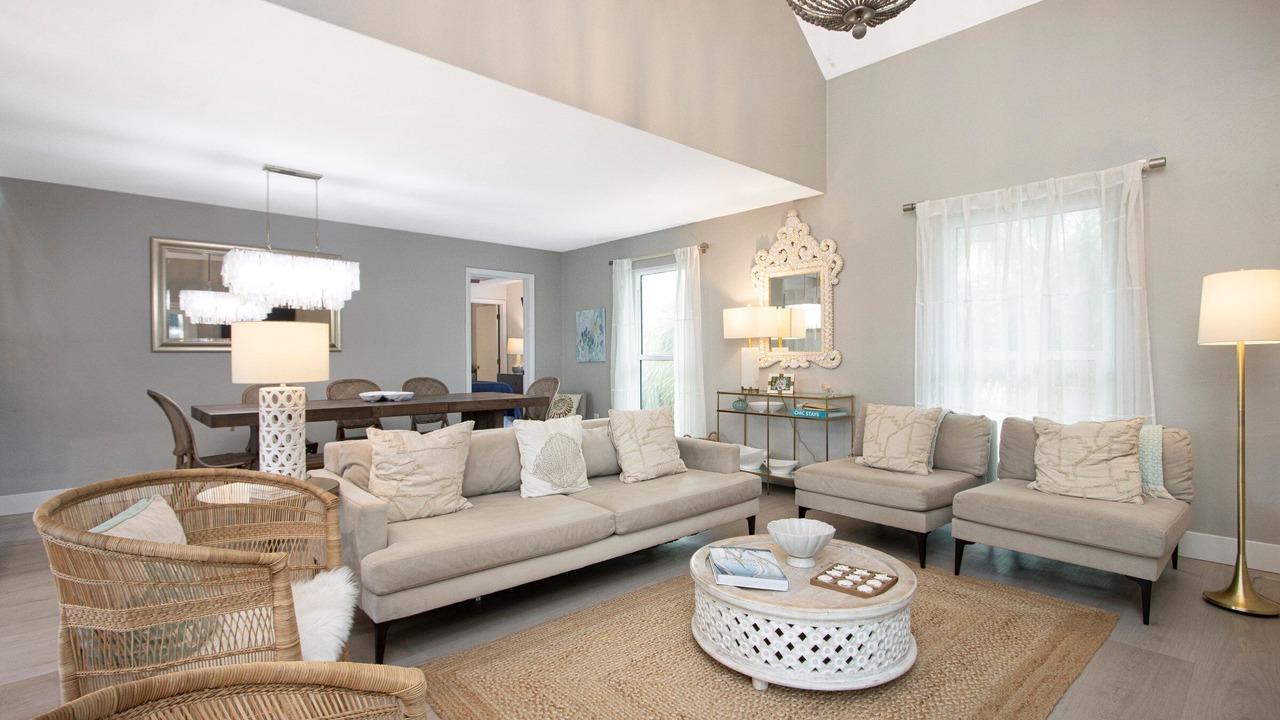 Photo of Livingroom in Captiva