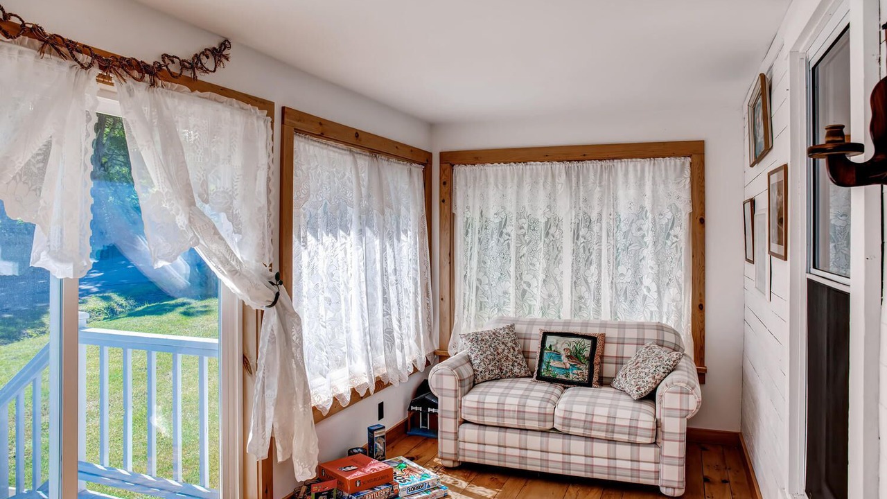 Photo of Livingroom in Otego