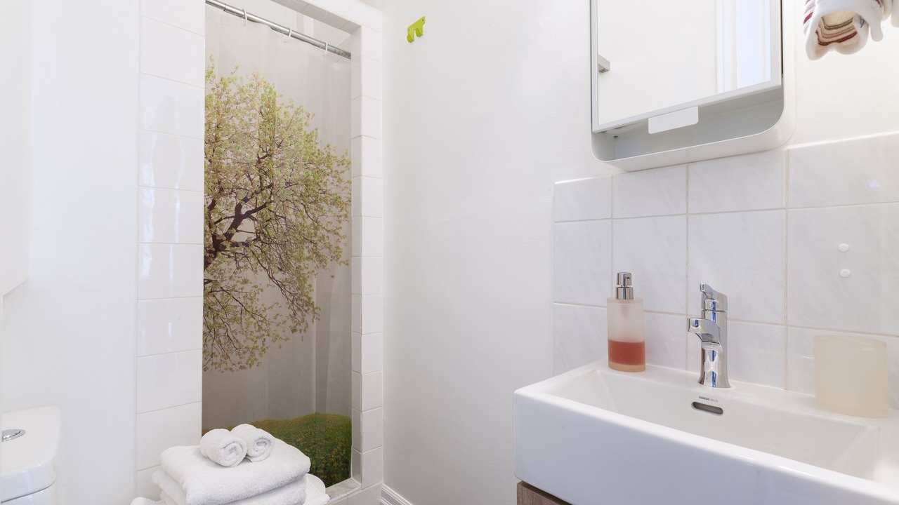 Photo of Bathroom in Parkdale