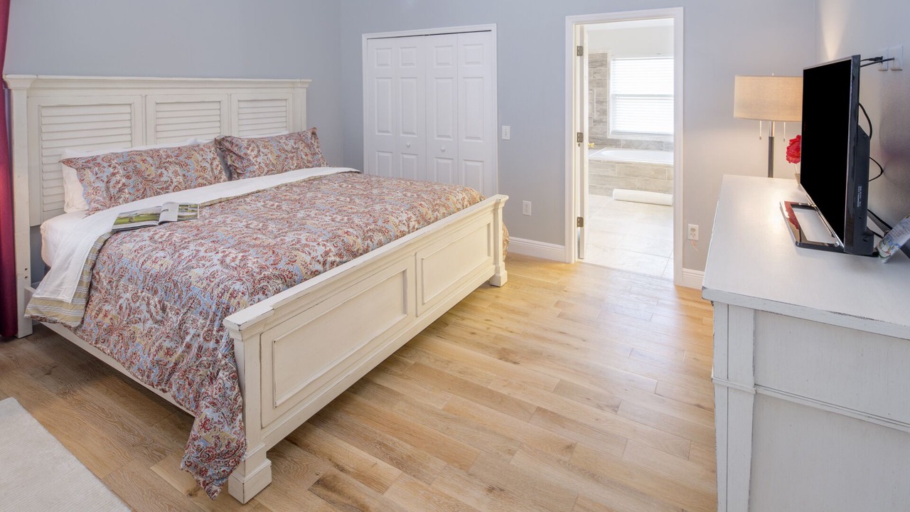 Photo of Bedroom in Florida Pines