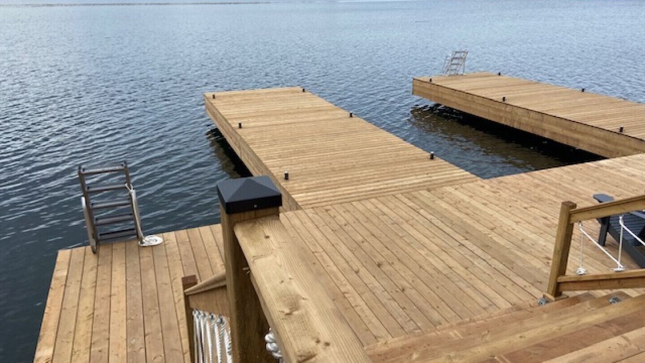 Photo of Others in Howe Island