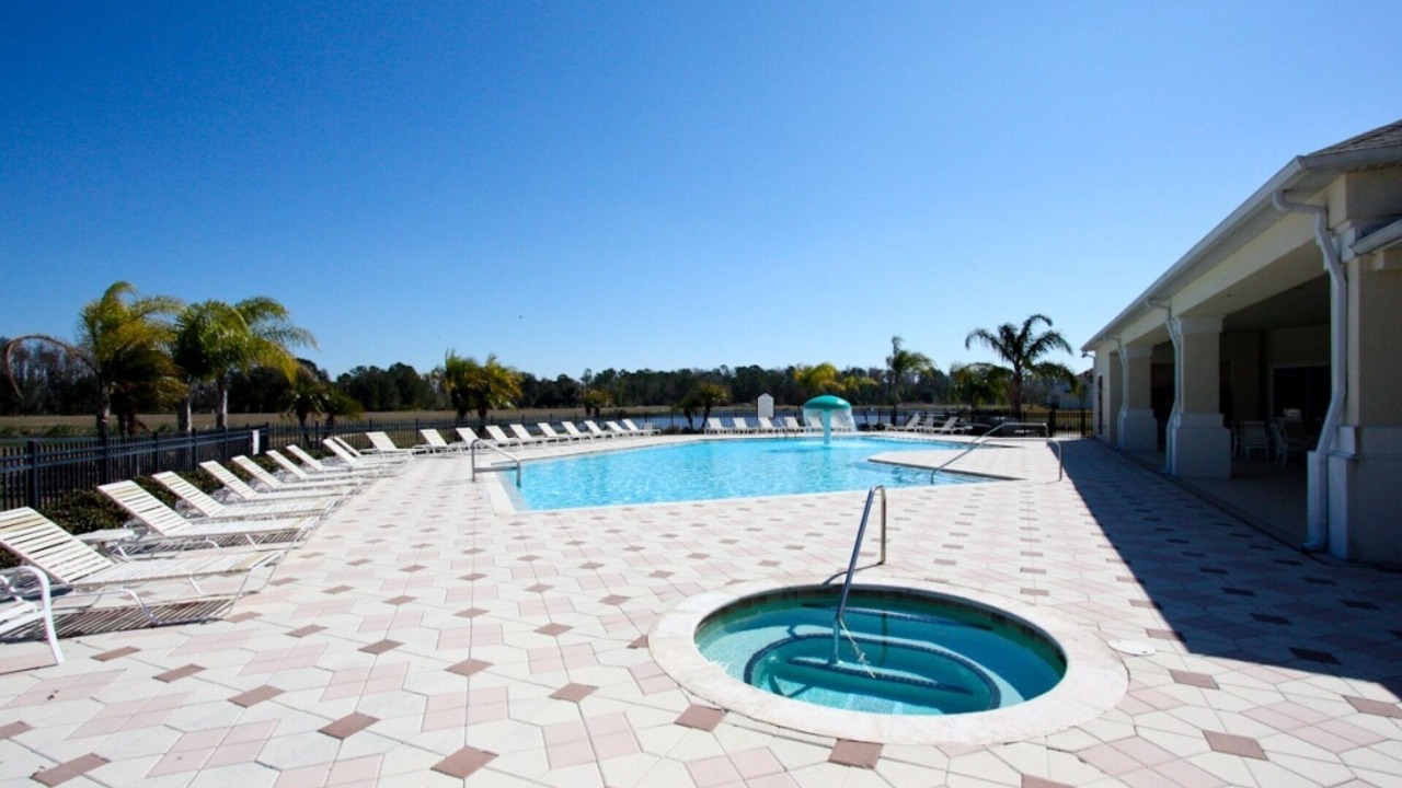 Photo of Outdoor in Trafalgar Village