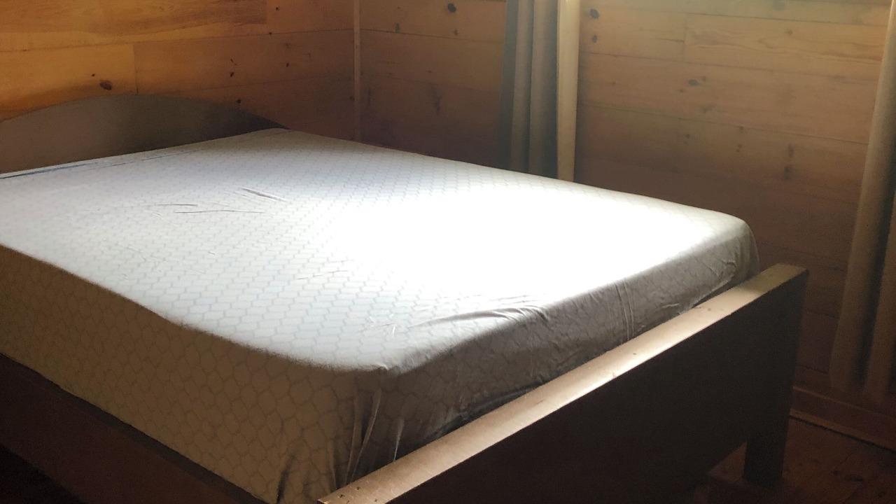 Photo of Bedroom in Crystal Falls