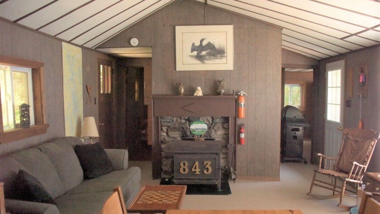 Photo of Livingroom in Temagami