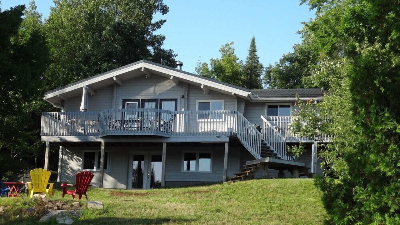 Photo of Others in McKellar