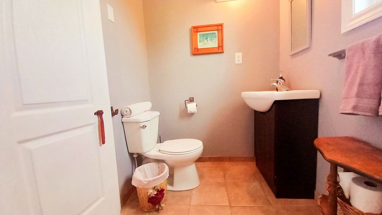 Photo of Bathroom in Howe Island
