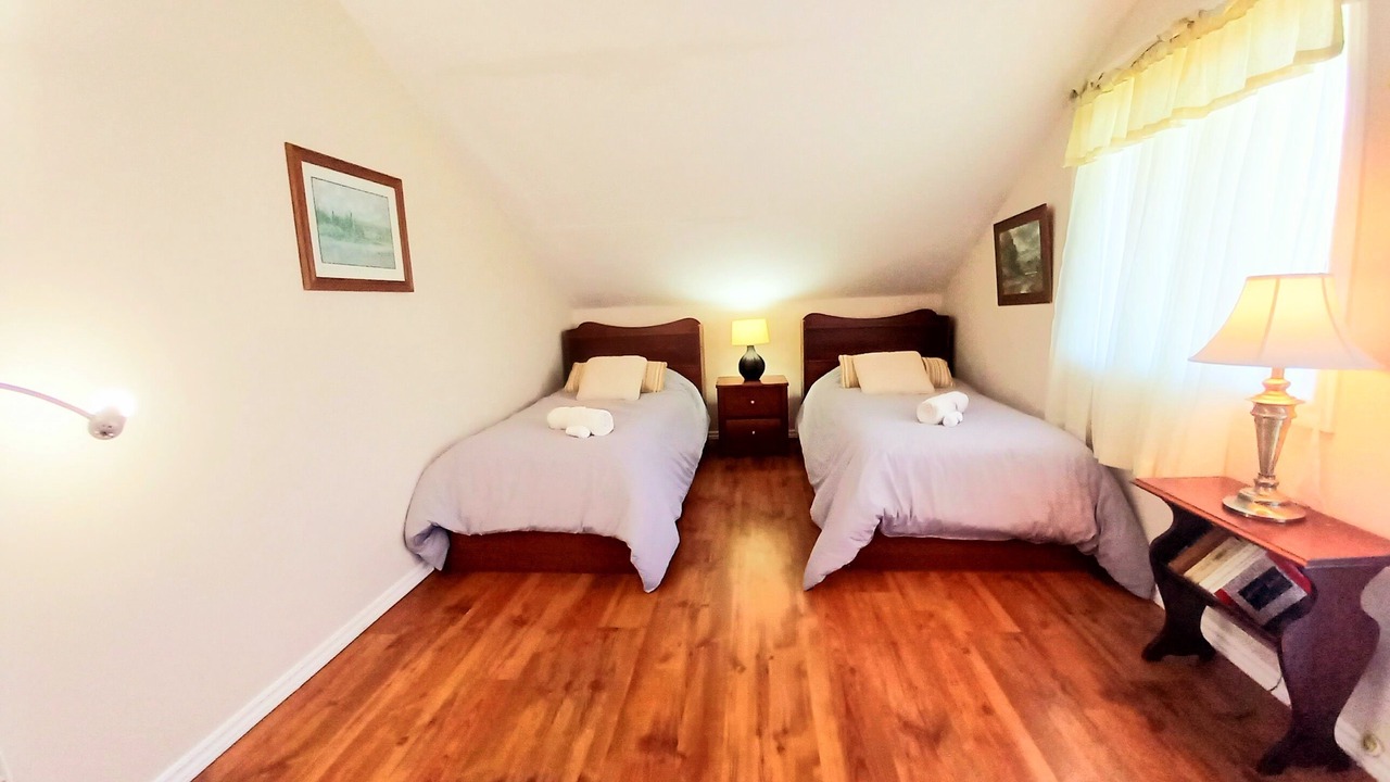 Photo of Bedroom in Howe Island
