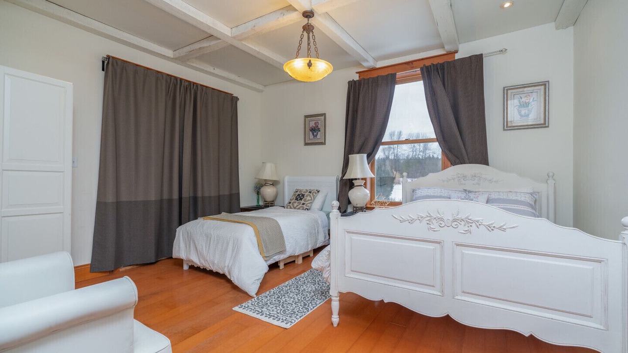 Photo of Bedroom in New Tecumseth