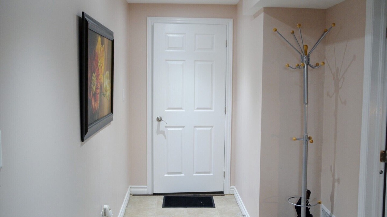 Photo of Livingroom in Caledon