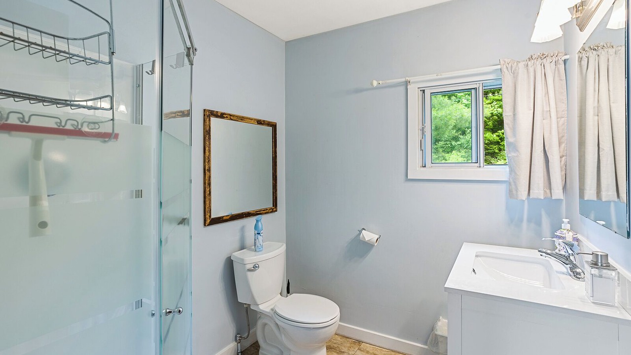 Photo of Bathroom in Harcourt