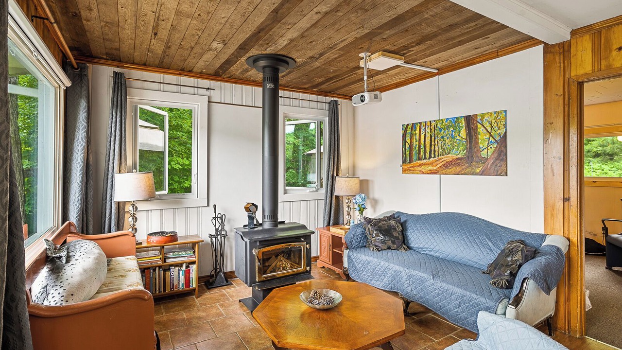 Photo of Livingroom in Harcourt