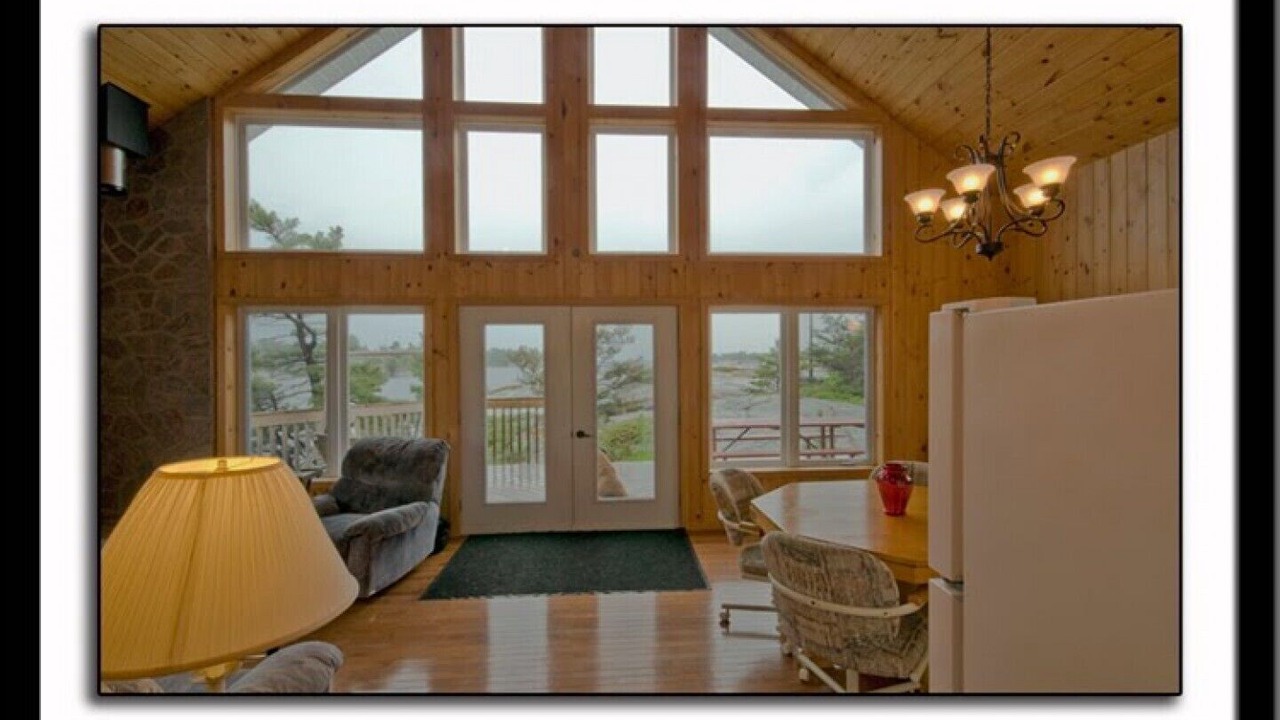 Photo of Livingroom in Unorganized Centre Parry Sound