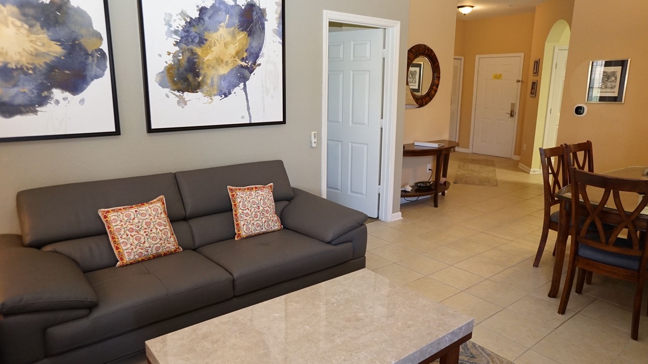 Photo of Livingroom in Windsor Hills
