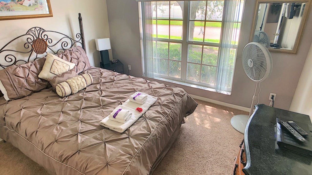 Photo of Bedroom in Windsor Palms