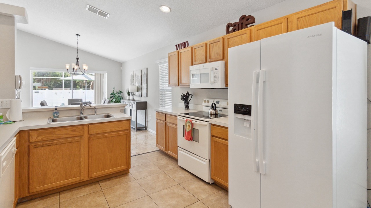 Photo of Others in Bass Lakes Estates