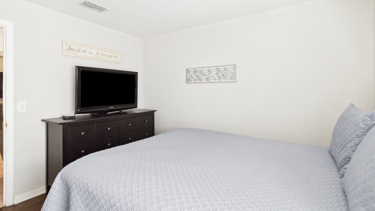 Photo of Others in Bass Lakes Estates