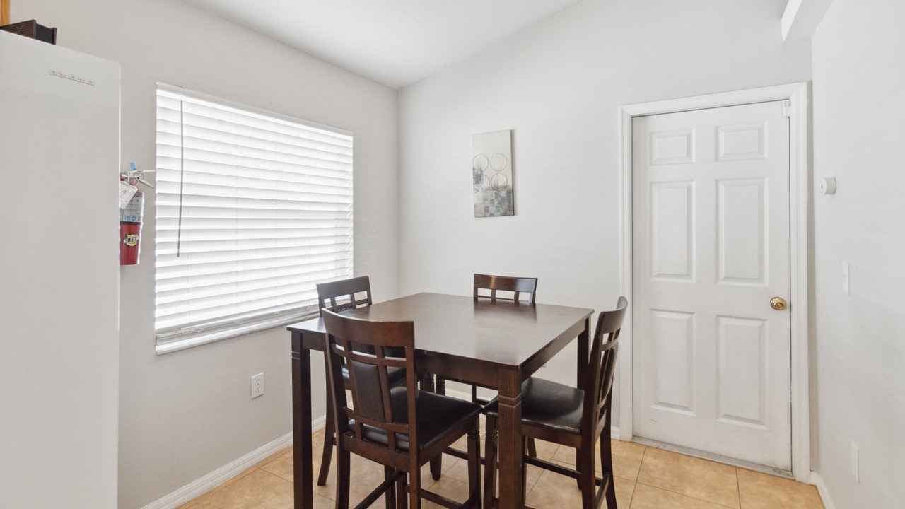 Photo of Others in Bass Lakes Estates