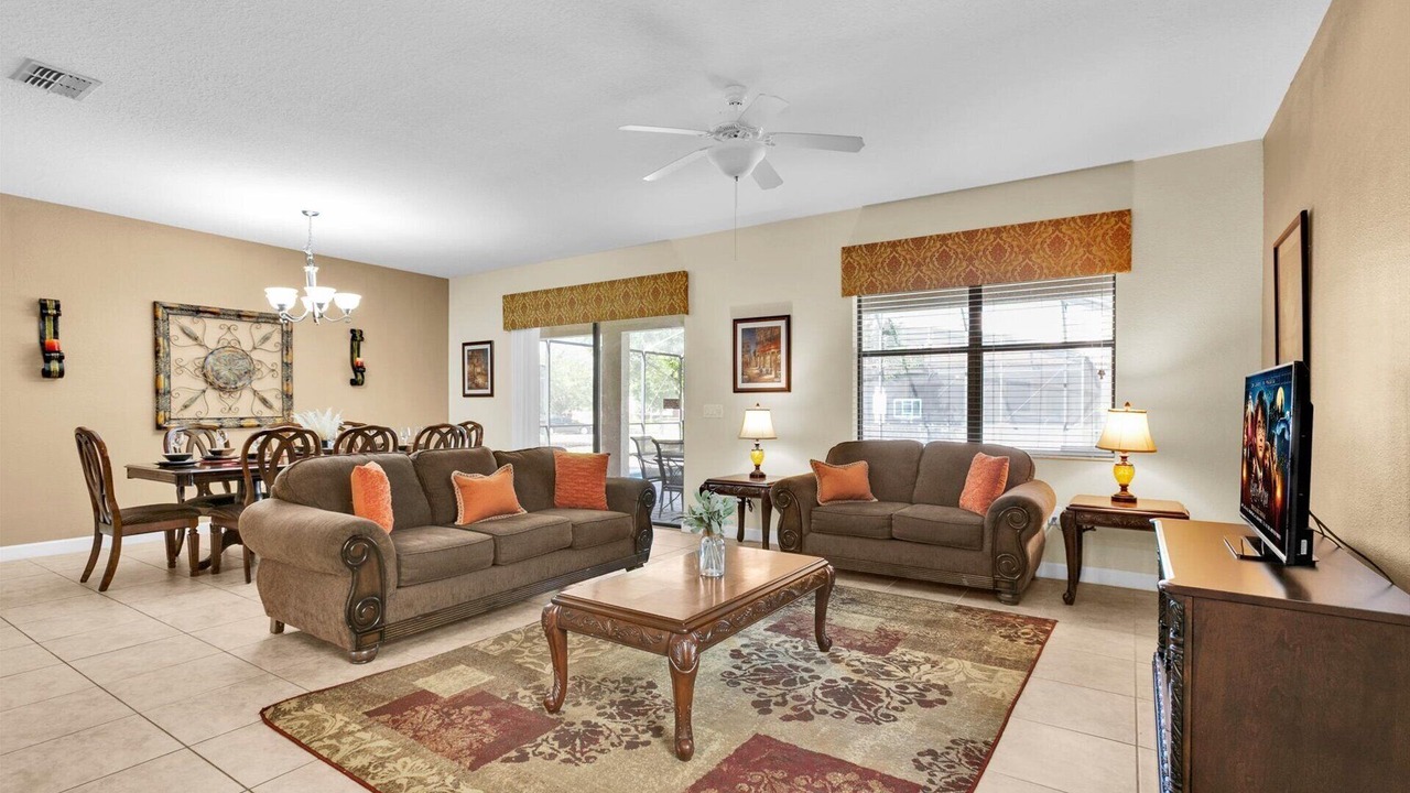 Photo of Livingroom in Davenport