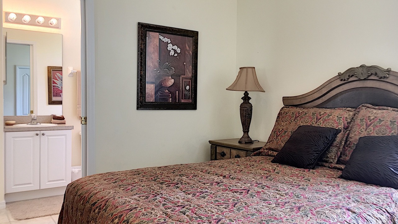 Photo of Bedroom in Tuscan Hills